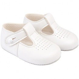Baby Boys White Matt T-bar Pram Shoes 'Baypods'
